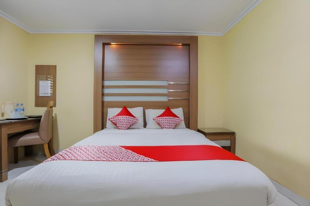 Hotel Senen Indah Syariah Jakarta Exterior foto