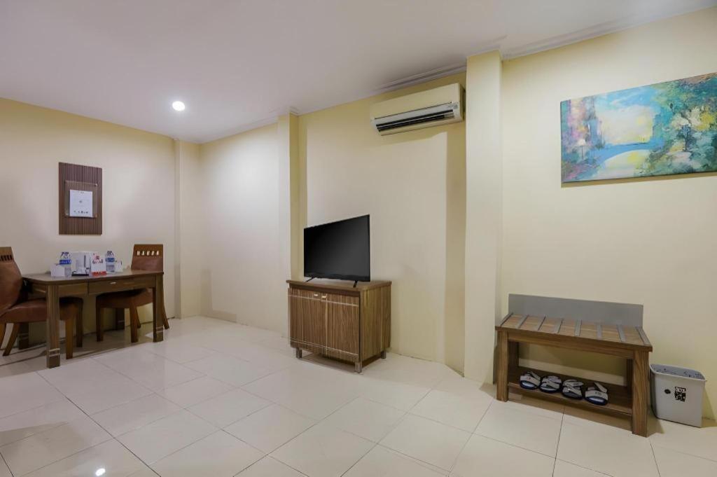 Hotel Senen Indah Syariah Jakarta Exterior foto