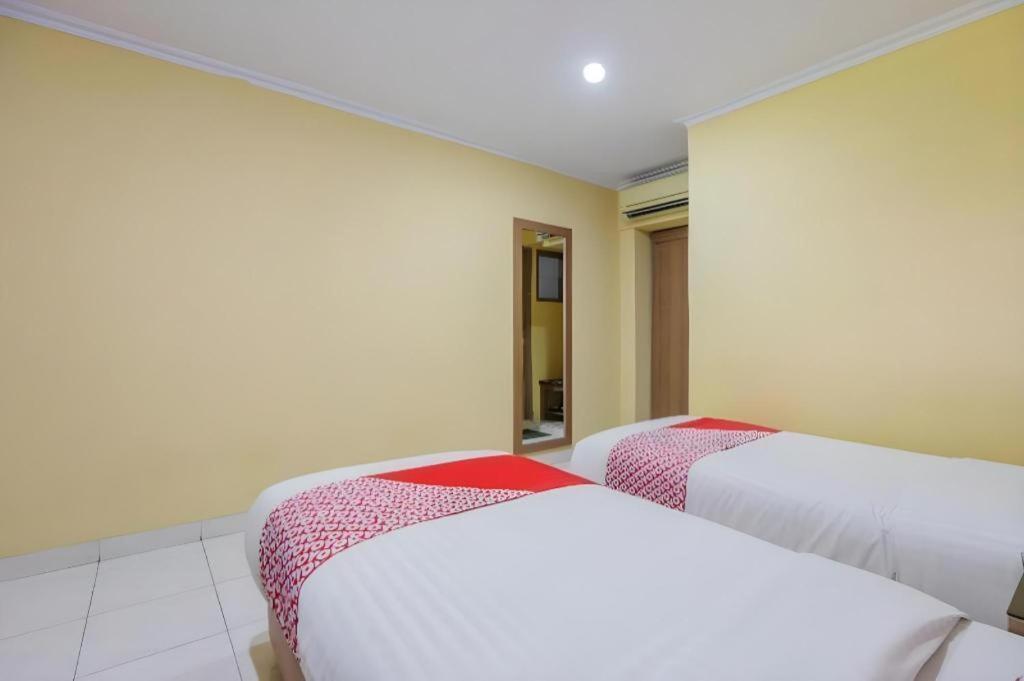 Hotel Senen Indah Syariah Jakarta Exterior foto