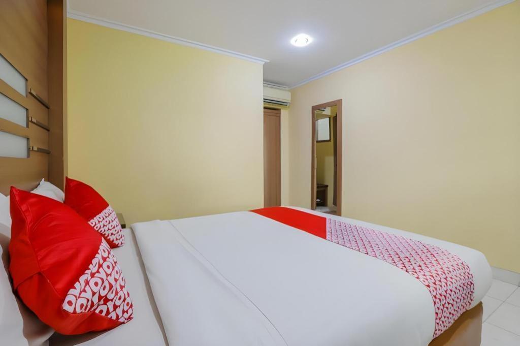 Hotel Senen Indah Syariah Jakarta Exterior foto