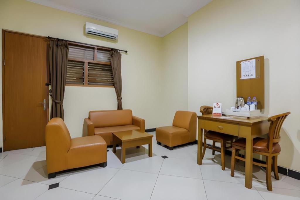 Hotel Senen Indah Syariah Jakarta Exterior foto