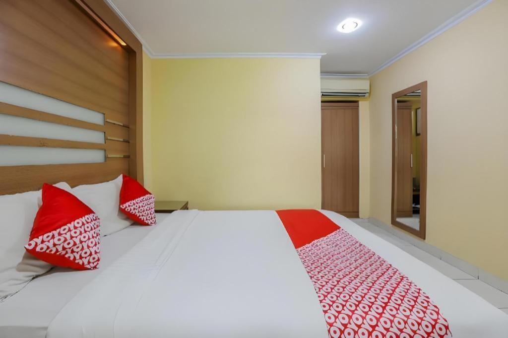 Hotel Senen Indah Syariah Jakarta Exterior foto