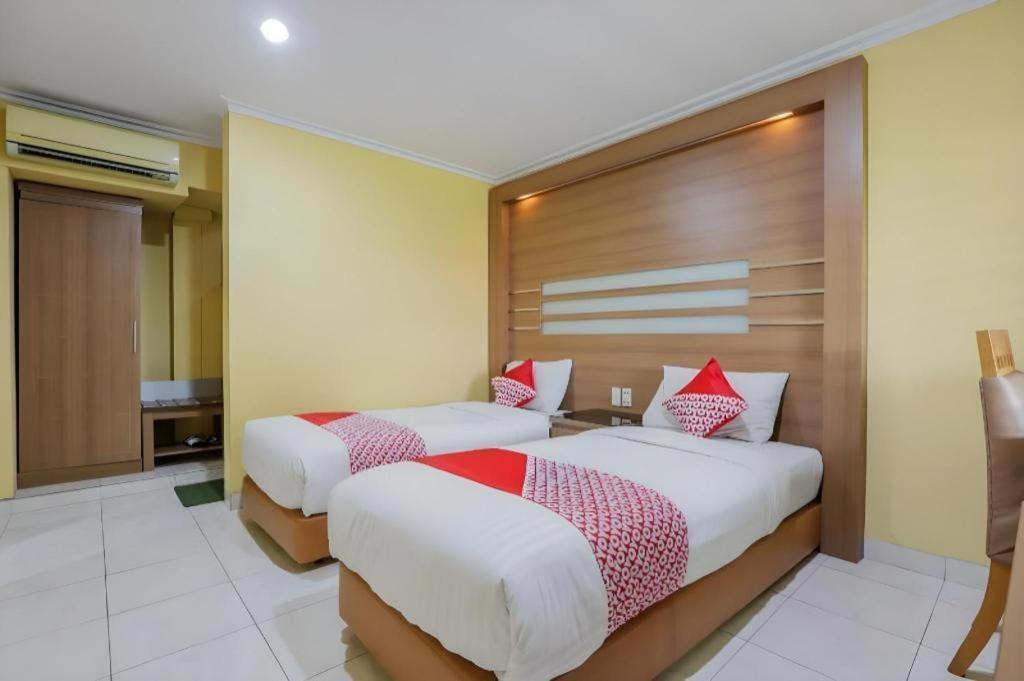 Hotel Senen Indah Syariah Jakarta Exterior foto