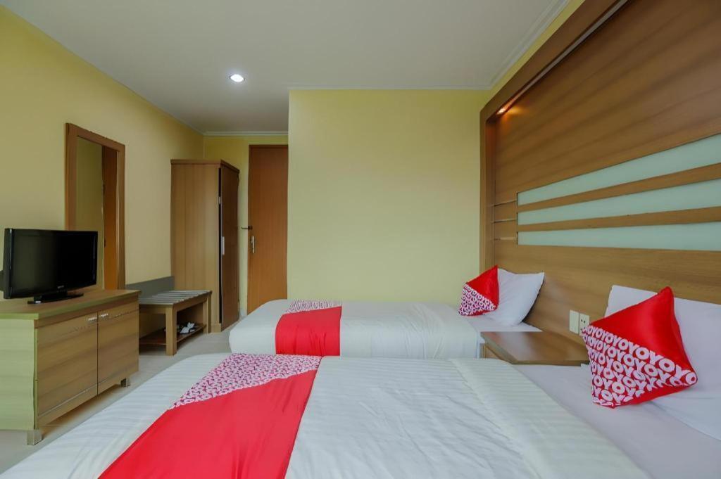 Hotel Senen Indah Syariah Jakarta Exterior foto